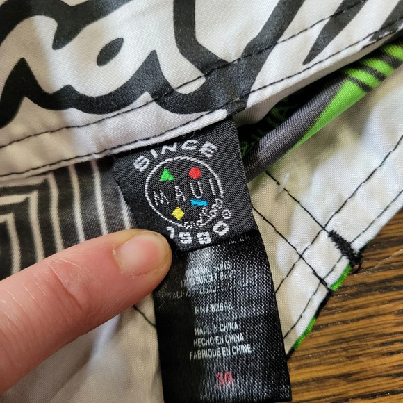 Maui and Sons Green Black White Striped Geometric Board Shorts Size Men's 30 - Picture 9 of 10